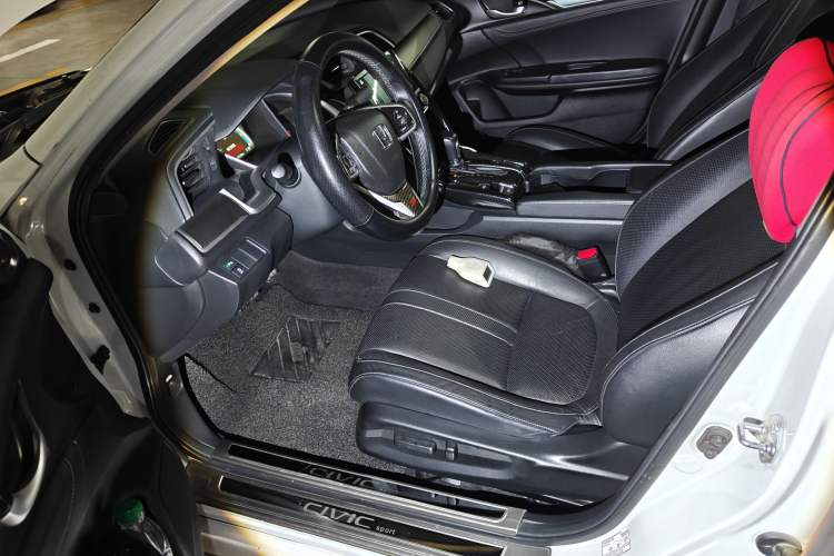 Used Honda Civic 2016 220TURBO CVT Prestige Edition
