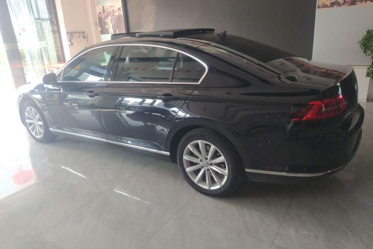 Used Volkswagen Magotan 2018 330TSI DSG Advanced Model
