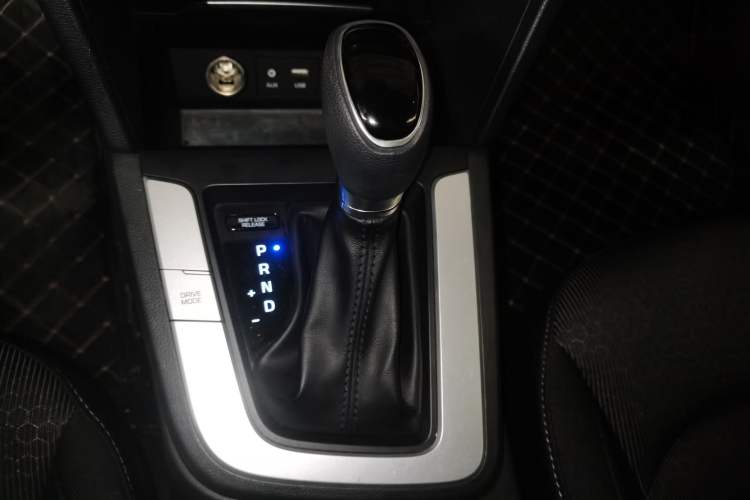 Used Hyundai Elantra 2018 1.6L Automatic 15th Anniversary Special Edition