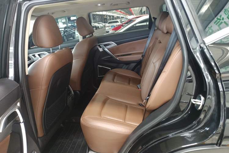 Used Geely Auto Emgrand X7 Sport 2016 1.8TD Automatic ZhiZun Version
