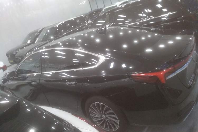 Used Buick LaCrosse 2023 28T Prestige Edition
