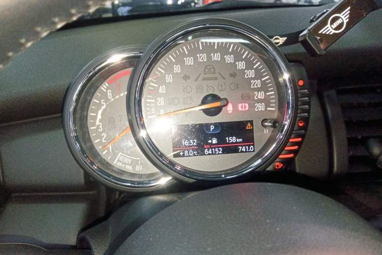 Used  MINI 2016 1.2T ONE Pioneer Edition Five-Door Version