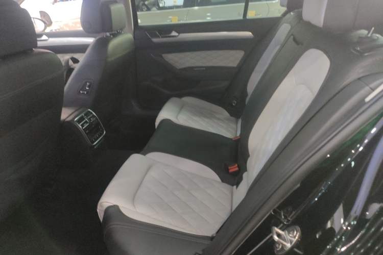 Used Volkswagen Magotan 2023 2 Million Units Limited-Edition 380TSI DSG Flagship Version