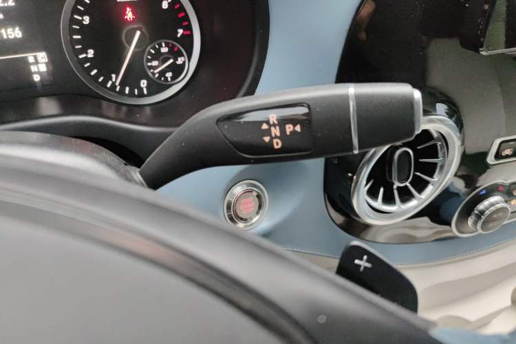 Used Mercedes-Benz Vito 2023 2.0T Business Version 7 Seats