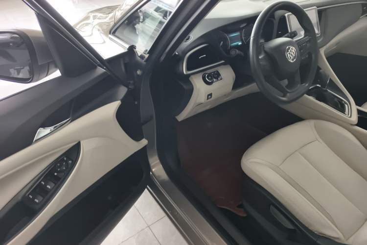 Used Buick GL6 2019 18T 6-Seater Elite Version China V Standard
