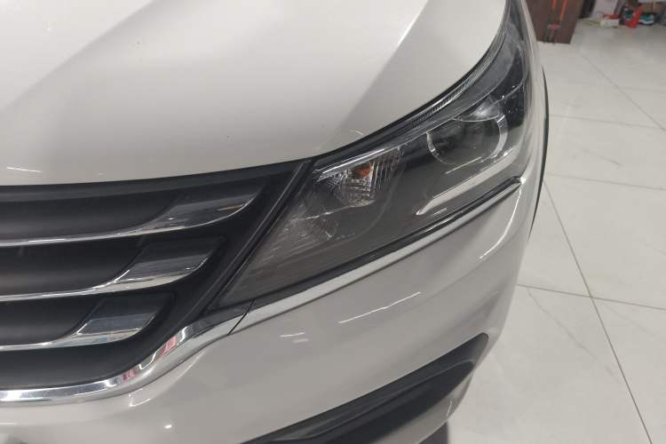 Used Baojun 310W 2017 1.5L Manual Comfort Model China V Standard