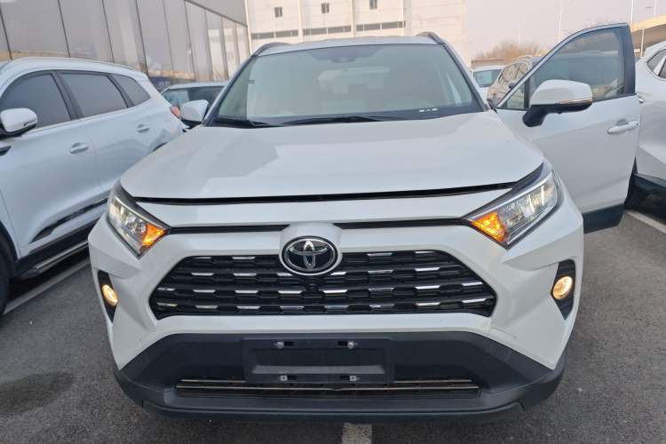 Used Toyota RAV4 2021 2.0L CVT Two-Wheel Drive Urban Edition
