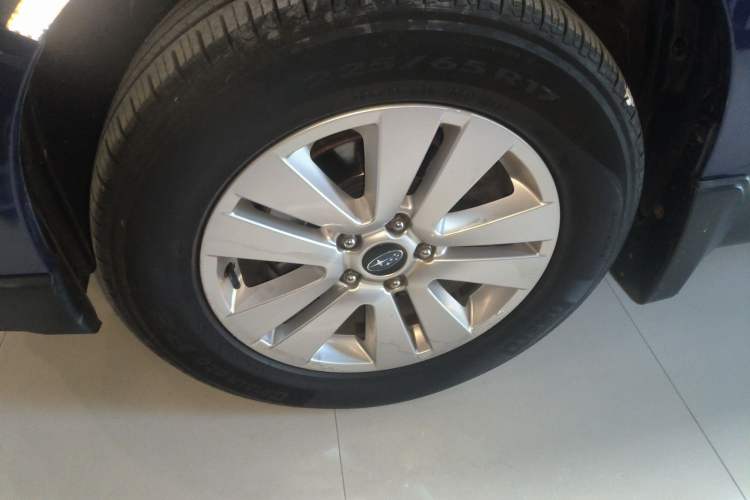 Used Subaru Outback 2017 2.5i Luxury Navigation Edition with EyeSight
