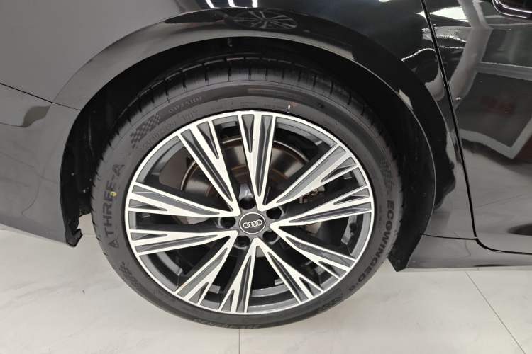 Used Audi A6L 2023 40 TFSI Luxury Dynamic Model
