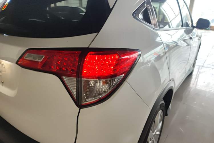Used Honda Vezel 2019 1.5L CVT Pioneer Edition China VI