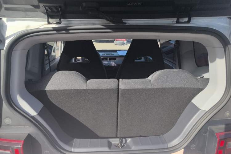 Used Chery QQ Ice Cream 2022 170km Sundae Phosphate Lithium-Ion