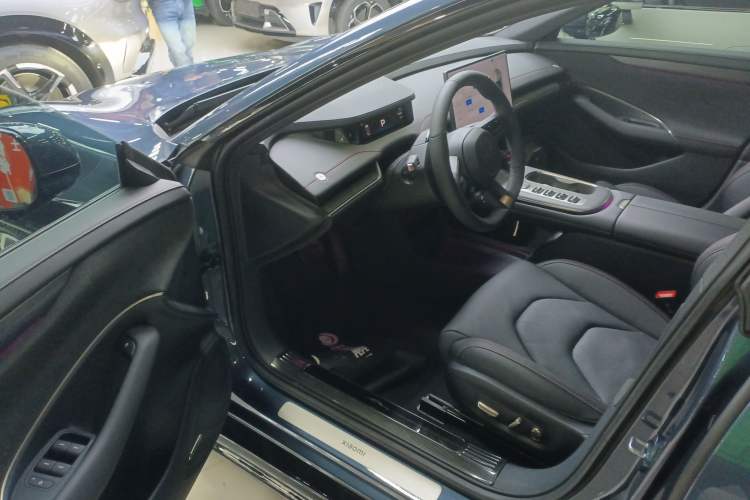 Used  SU7 2024 Rear-Drive Ultra-Long Range Advanced Pro-Level Intelligent Driving Version
