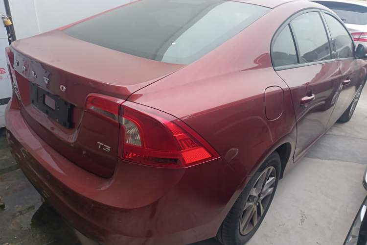 Used Volvo S60 2016 S60L T3 Smart Drive Edition
