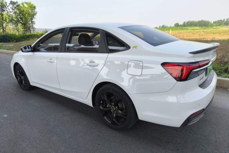 Used Roewe i6 MAX 2020 300TGI Automatic Sporty Cool Edition
