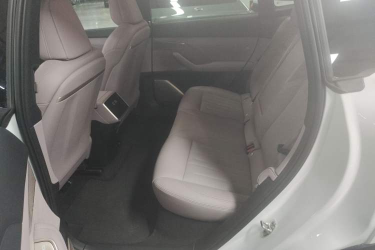 Used ONVO L60 2024 60 kWh All-Wheel Drive
