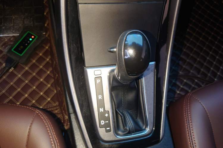 Used Hyundai Elantra 2013 1.6L Automatic Leading Model