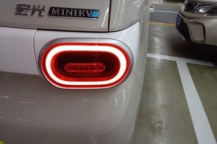 Used Wuling Hongguang MINIEV 2024 3rd Generation 215km Youth Edition
