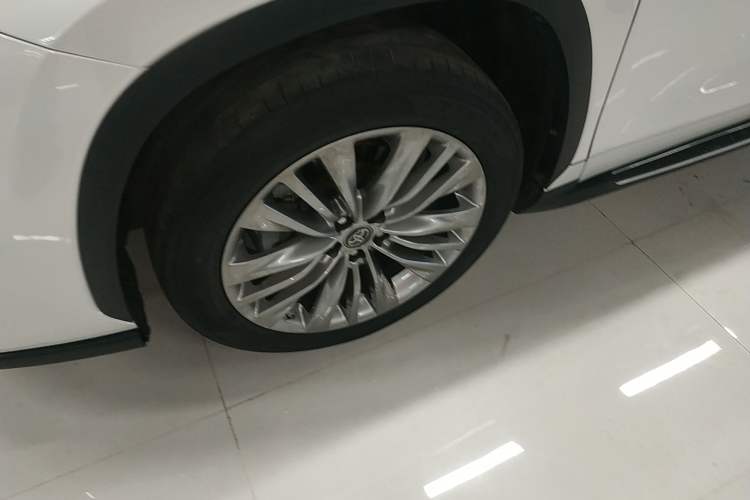 Used Toyota Highlander 2022 Dual-Engine 2.5L Four-Wheel Drive Prestige Version 7 Seats
