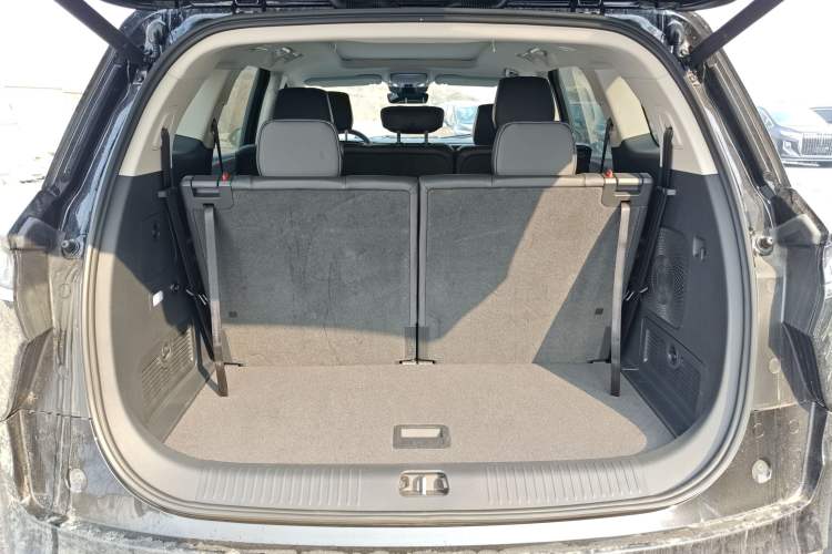 Used Hongqi HS7 PHEV 2024 2.0T PHEV Four-Wheel Drive Flagship Edition 7 Seats