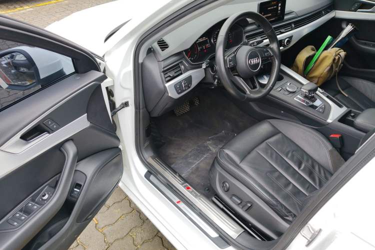 Used Audi A4L 2017 40 TFSI Style Edition
