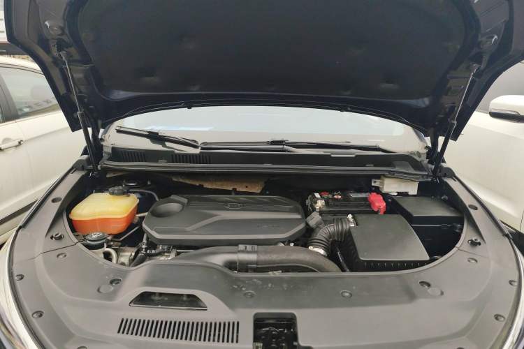 Used BYD Song MAX 2019 1.5T Automatic Smart Connect ZhiLian RuiDong Model 7 Seats China V Emission Standard
