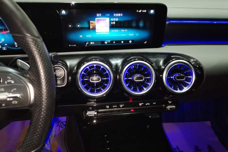 Used Mercedes-Benz A-Class 2021 A 200 L Sport Sedan Fashion Model