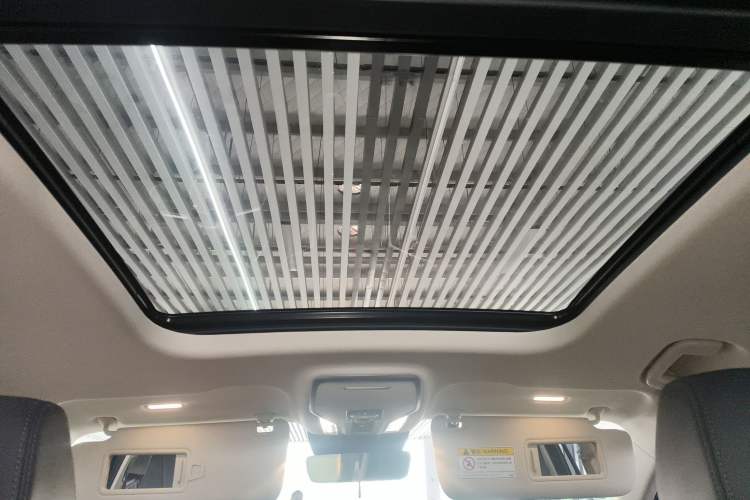 Used Hongqi HS7 PHEV 2024 2.0T PHEV Four-Wheel Drive Flagship Edition 6 Seats
