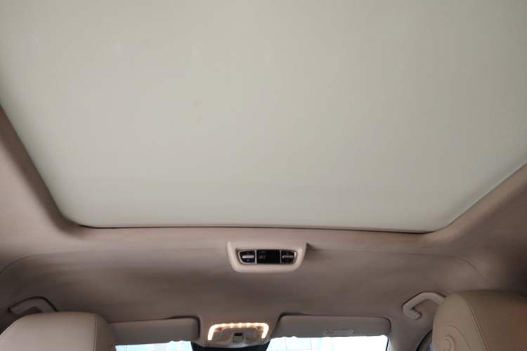 Used Mercedes-Benz V-Class 2016 V 260 L Prestige Extended Edition
