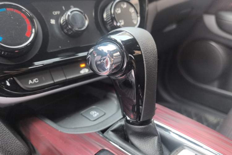 Used Honda XR-V 2017 1.8L EXi CVT Comfort Version
