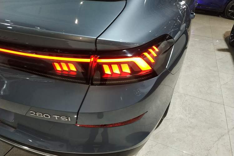 Used Volkswagen Lamando 2022 Lavida L 280TSI DSG Cool & Spicy Edition