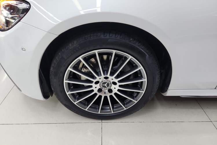 Used Mercedes-Benz E-Class 2021 E 300 L Sporty and Stylish Model