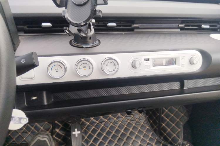 Used Wuling Hongguang MINIEV 2022 GAMEBOY 200km Gaming Edition with Lithium Iron Phosphate
