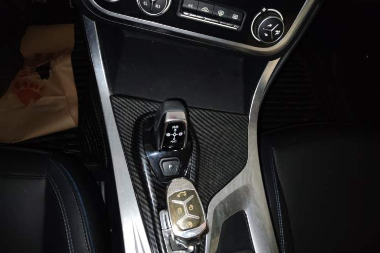 Used Lynk & Co 01 2017 2.0T Two-Wheel Drive Zhaopu Version