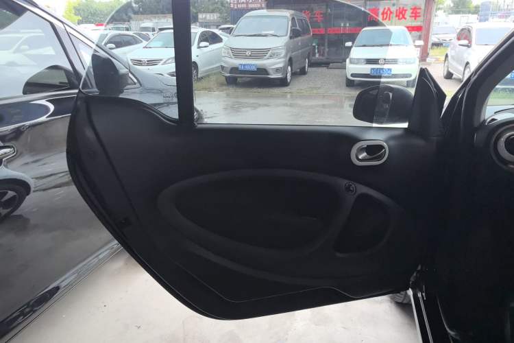 Used  fortwo 2018 1.0L 52kW Hardtop Passion Edition China V Standard
