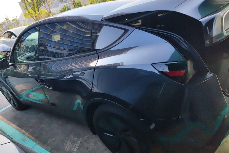 Used Tesla Model Y 2025 Rear-Wheel-Drive Version
