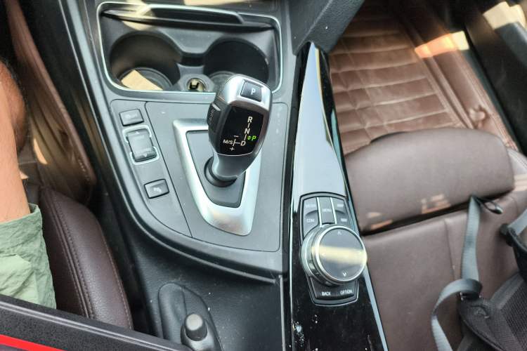 Used BMW 3 Series 2019 320Li Fashion Model
