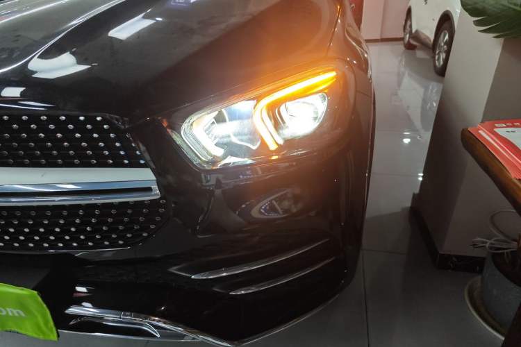 Used Mercedes-Benz GLE 2023 GLE 350 4MATIC Stylish Model
