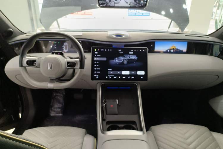 Used  11 2023 Harmony 116° Four-Wheel Drive Version
