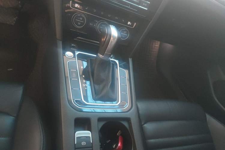 Used Volkswagen Magotan 2018 Facelift 330TSI DSG Luxury Model
