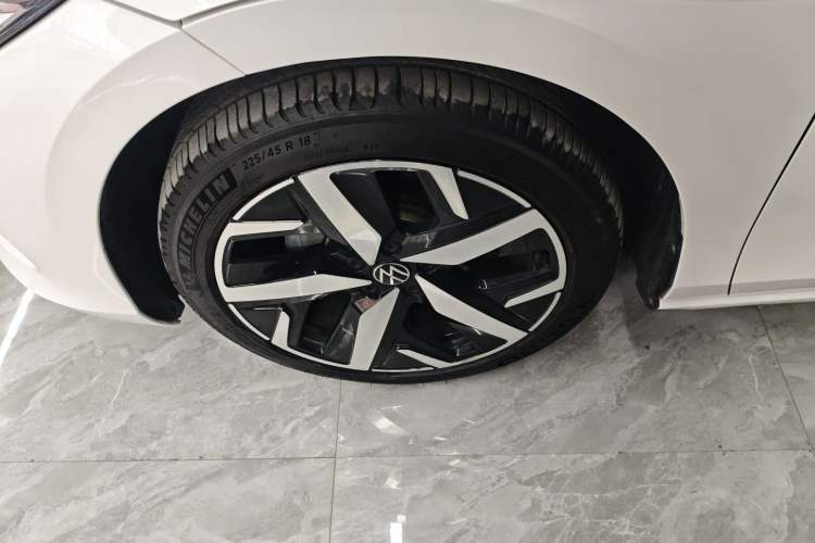 Used Volkswagen Lamando 2023 Lavida L 280TSI DSG Cool & Spicy Edition
