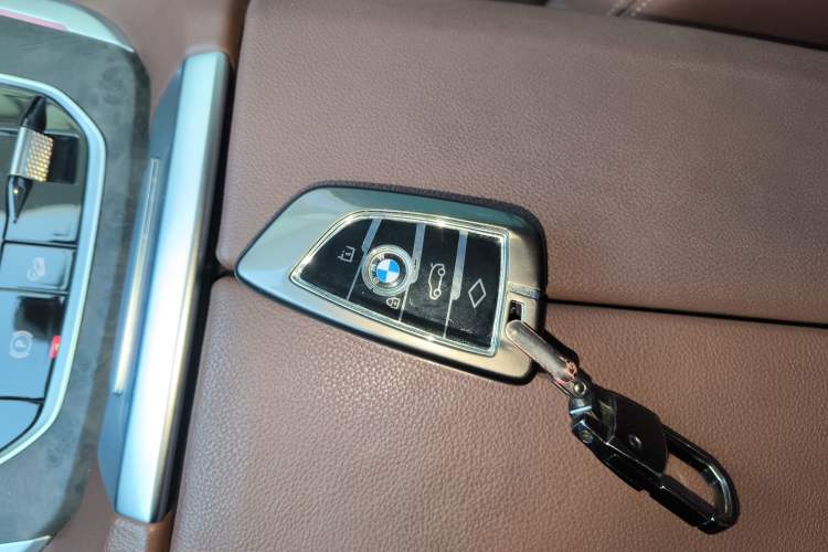 Used BMW X5 2021 xDrive40i Luxury Model with M Sport Package
