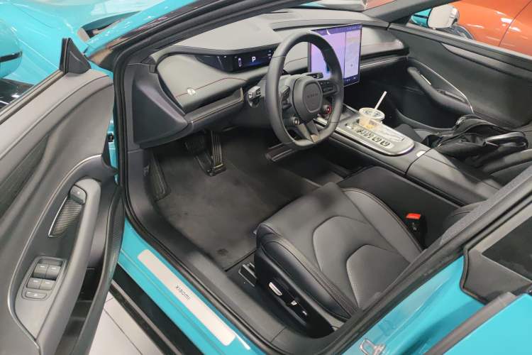 Used  SU7 2024 Rear-Drive Ultra-Long Range Advanced Pro-Level Intelligent Driving Version
