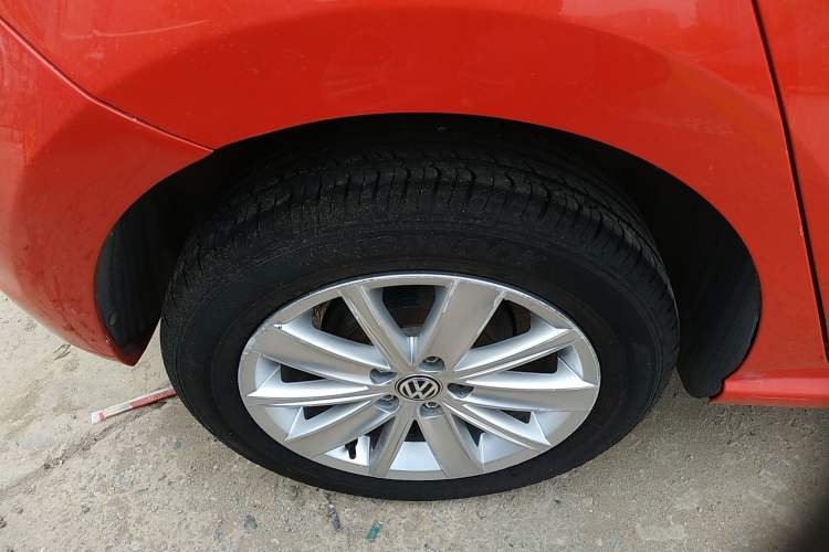 Used Volkswagen Polo 2014 1.6L Automatic Comfort Edition
