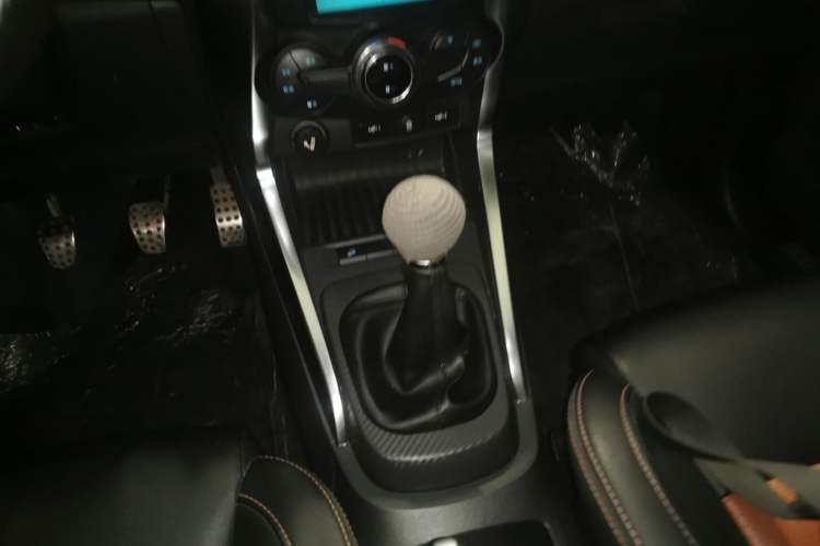 Used BYD Yuan 2016 1.5L Manual Luxury Version
