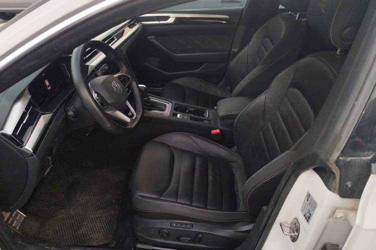 Used Volkswagen FAW-Volkswagen CC 2023 380TSI Striking Edition
