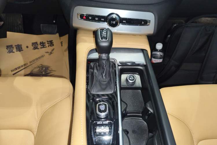 Used Volvo XC90 2018 T6 Zhiyi Edition 7-Seater
