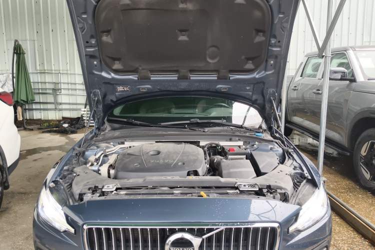 Used Volvo S60 2021 T4 Zhiyi Luxury Edition
