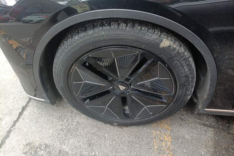 Used  SL03 2023 200Max Range-Extended Version
