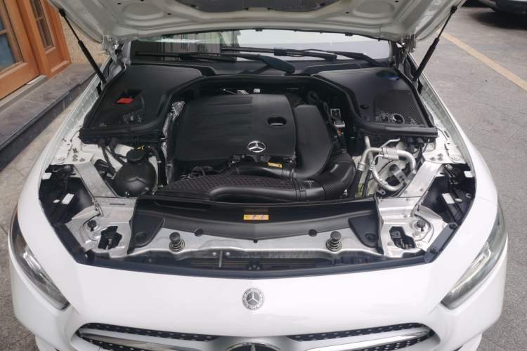 Used Mercedes-Benz CLS 2018 CLS 300 Dynamic Edition
