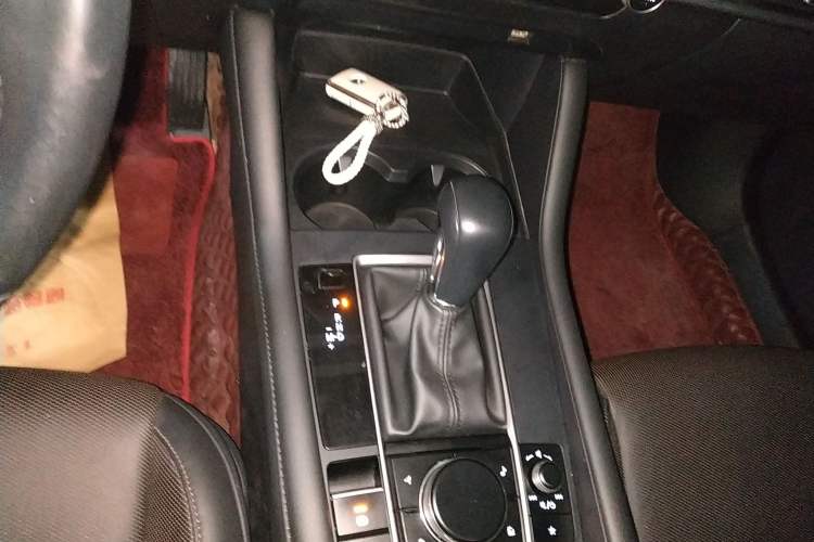 Used Mazda Mazda 3 Axela 2020 1.5L Automatic Luxury Version
